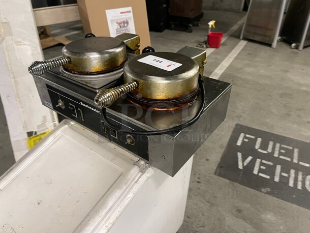 TOASTMASTER DOUBLE COMMERICAL WAFFLE IRON NSF 115 Volt Tested and Working! - Image 2 of 9