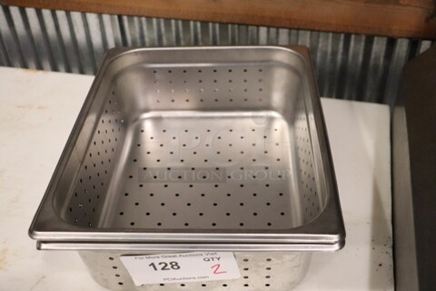 Perforated Stainless Steel Drop Pan
Qty 2
12.5x10.5x4
Your Bid x 2
