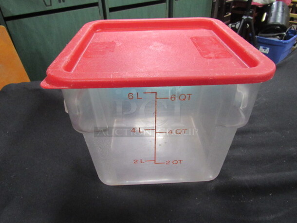 6 Quart Food Storage Container With lid. 2XBID
