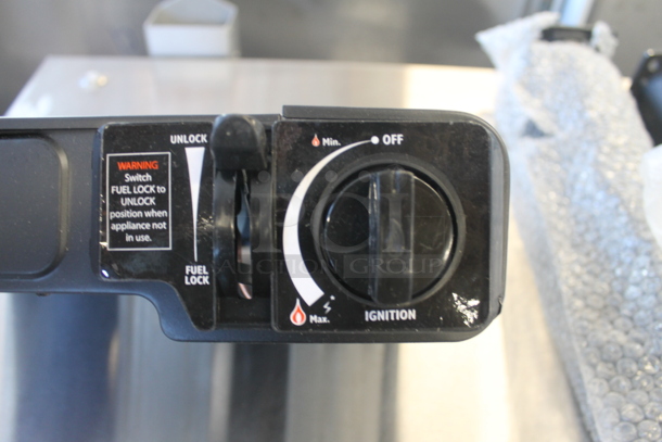 BRAND NEW SCRATCH AND DENT! Choice BDZ153 Butane Countertop Range/Portable Stove With Single Aluminum Burner. Tested And Working! - Image 7 of 8