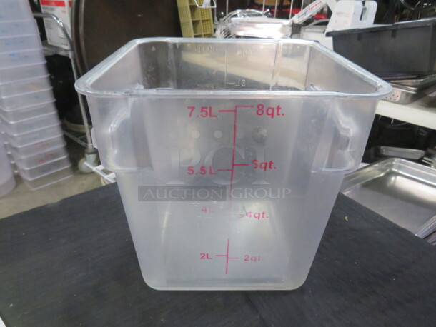 8 Quart Food Storage Container. 3XBID - Image 1 of 1