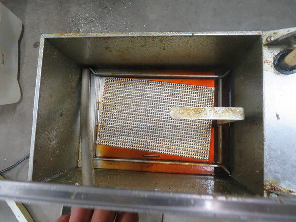 One Frymaster Portable Filter Fryer. Model# PF50. $2810.00 - Image 2 of 4
