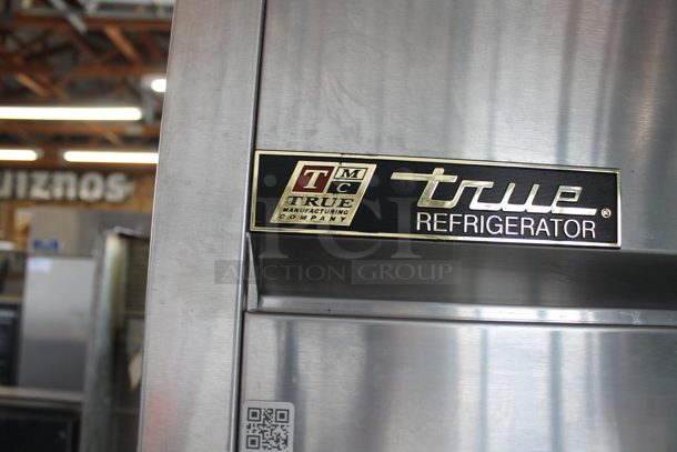 2015 True TG2R-2S ENERGY STAR Stainless Steel Commercial Two Door Reach In Cooler w/ Poly Coated Racks. 115 Volts, 1 Phase. Tested and Working! - Image 4 of 10