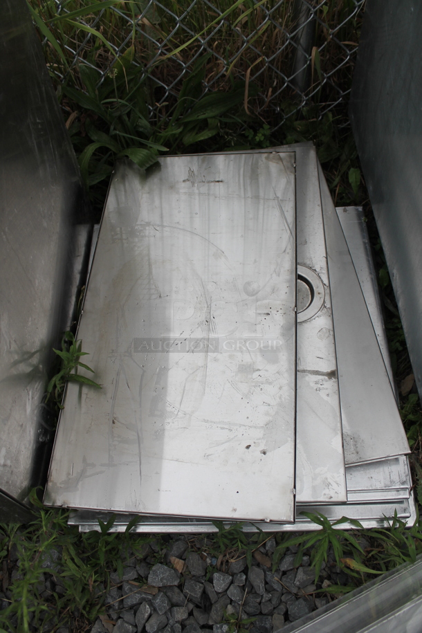 ALL ONE MONEY! Lot of Metal Panels and Clear Poly Dry Display Case - Image 4 of 6