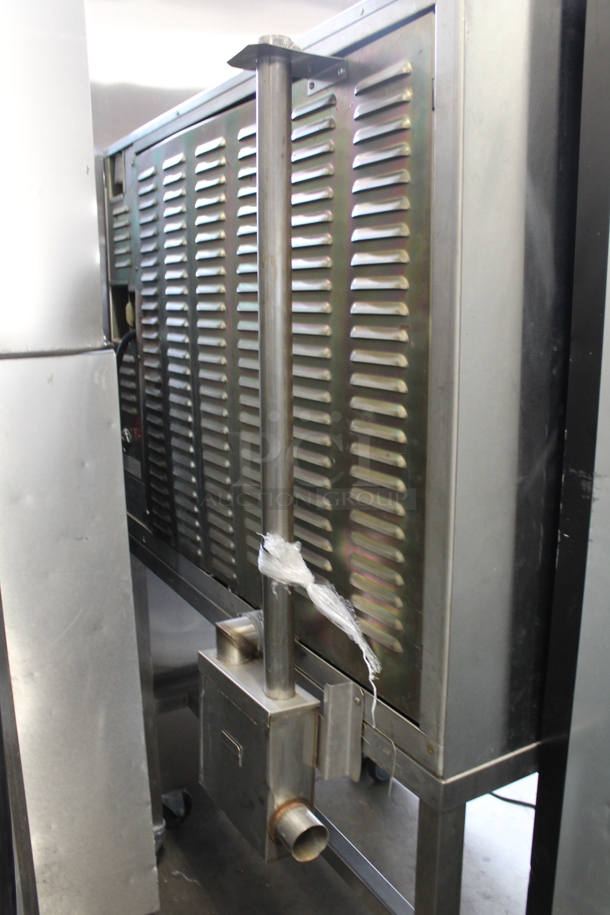 Groen CC20-E Stainless Steel Commercial Electric Powered Combination Steamer Oven on Commercial Casters. 240 Volts, 3 Phase. - Image 5 of 7