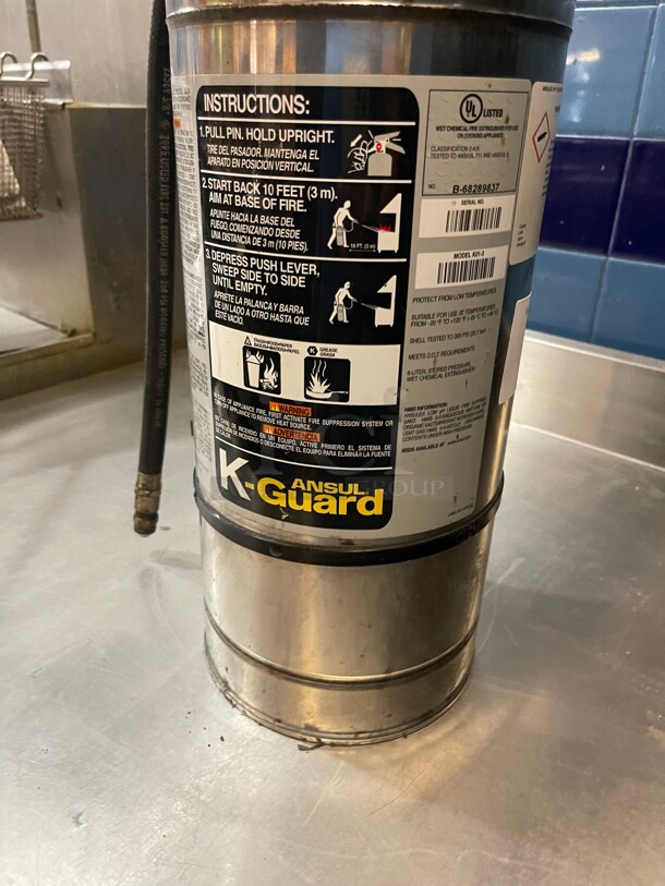 Working! Ansul® Model K01-3 Sentry® 6 Liter Commercial Fire Extinguisher NSF Full Charge - Image 4 of 7
