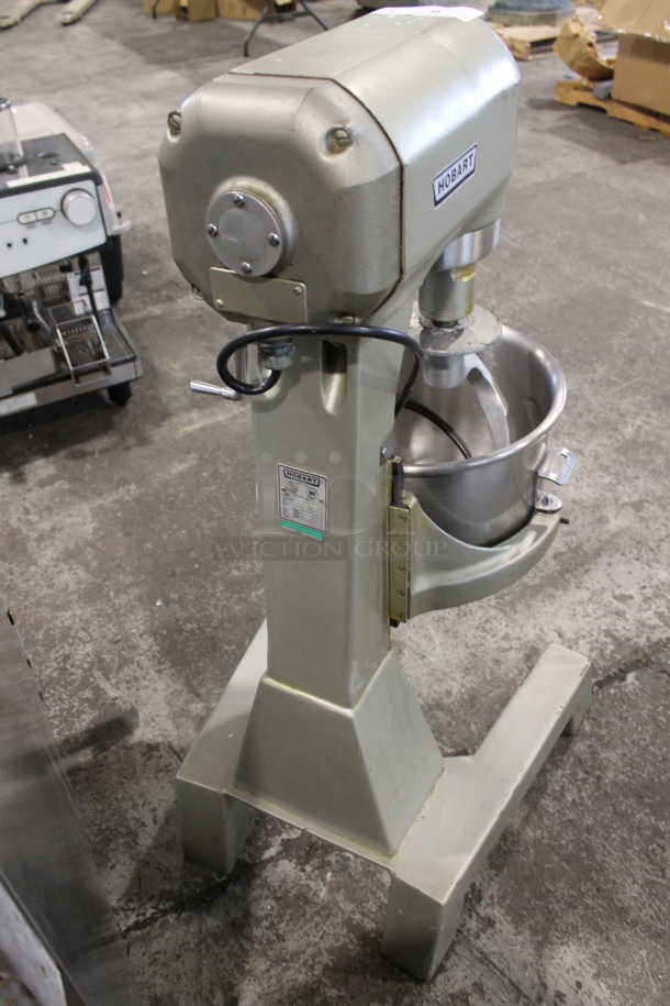 Hobart A-200FT Metal Commercial Floor Style 20 Quart Planetary Dough Mixer w/ Stainless Steel Mixing Bowl and Dough Hook. 115 Volts, 1 Phase. Tested and Working! - Image 6 of 8