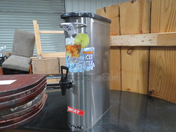 One Bunn Slim Jim Tea Satellite With Lid. - Image 2 of 2