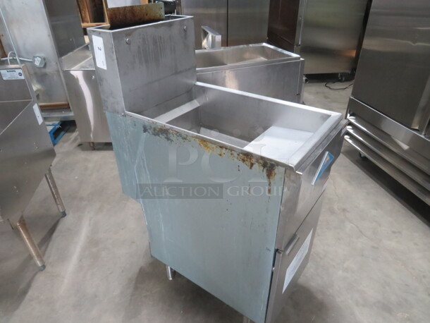 One Prince Castle Natural Gas Deep Fryer. Model# GF90/EFS14-G-P. 15.5X30X47 - Image 2 of 4