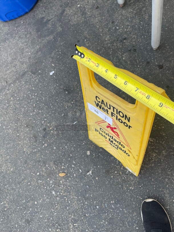 Winco Commercial Wet Floor Yellow Sign  - Image 5 of 5