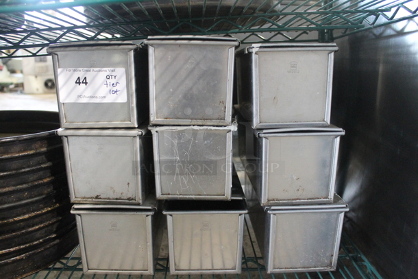 ALL ONE MONEY! Tier Lot of Various Metal Items; 9 Single Loaf Baking Pans and 9 Round Baking Pans. - Image 3 of 4