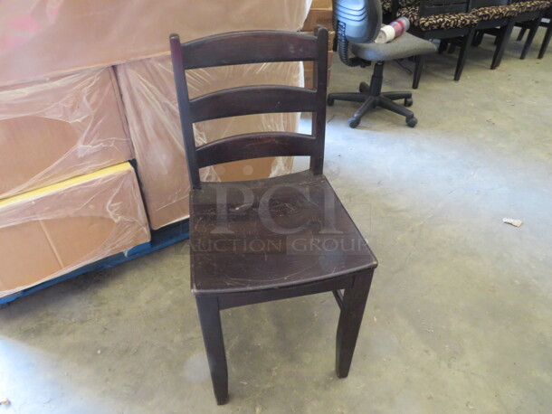 Wooden Chair. 4XBID