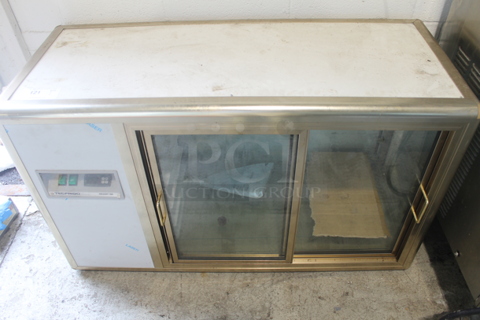 Tecfrigo Orizont 200 Metal Commercial Refrigerated Merchandiser. 220 Volts.