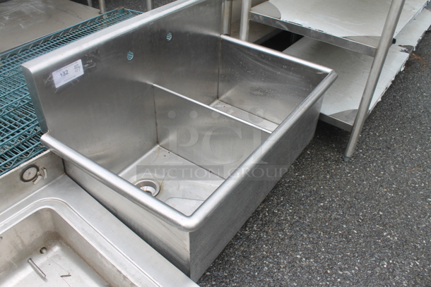 Stainless Steel Commercial 2 Bay Sink. No Legs. Bays 18x21x15.5 - Image 2 of 3