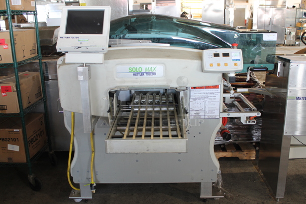 Mettler Toledo Model 0647 Solo Max Commercial Floor Style Scale w/ Model 0317 Stainless Steel Labeler and Model 0925 Stainless Steel Conveyor. 100-240 Volts, 1 Phase.  - Image 2 of 12