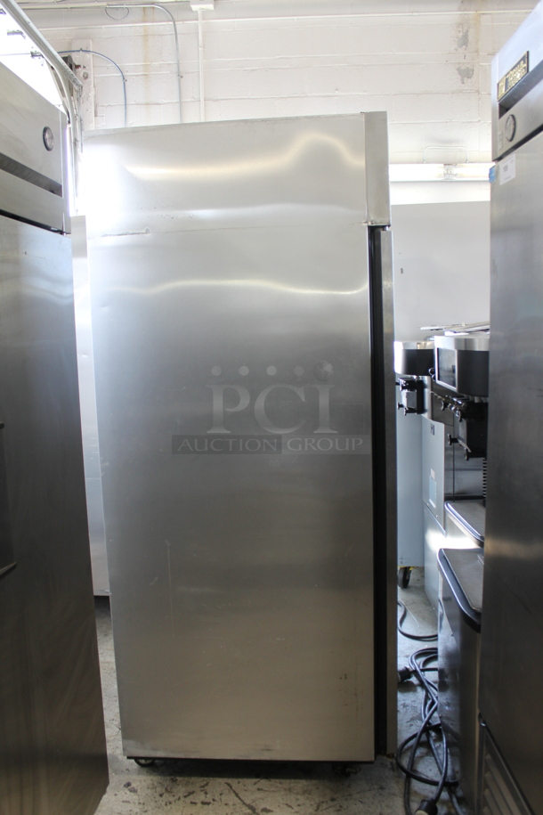 2015 True TG2R-2S Stainless Steel Commercial 2 Door Reach In Cooler w/ Poly Coated Racks on Commercial Casters. Tested and Working! - Image 7 of 7