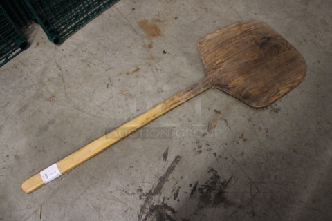 Wooden Pizza Peel. 13.5x40x1