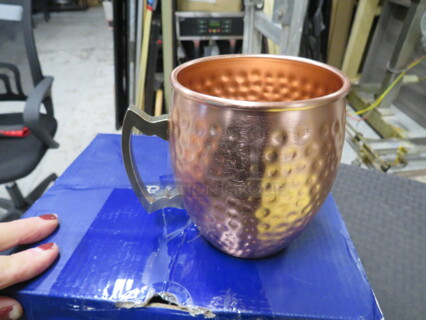 One Set Of 4 NEW Arora Hammered Aluminum Moscow Mules 