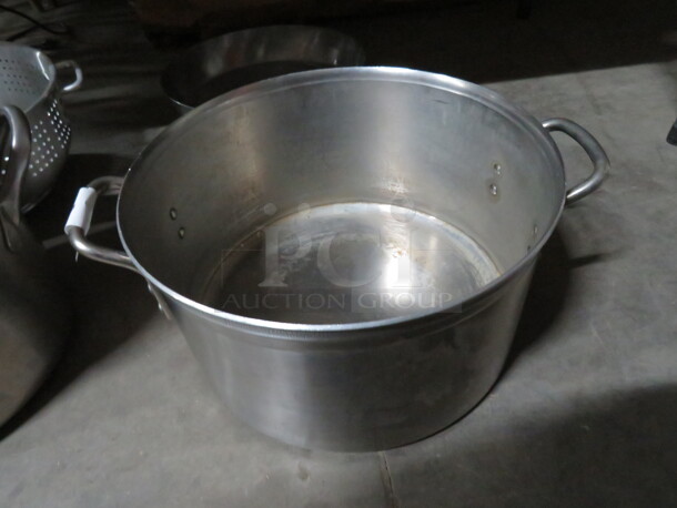 One 15X8 Vollrath  Stainless Steel Pot.  #77523