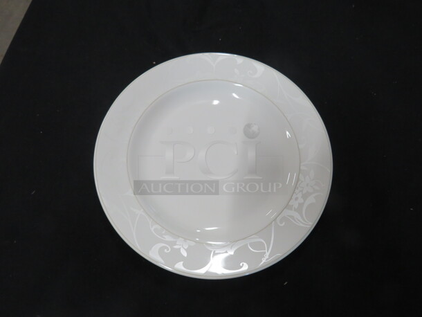10 Inch Steelite Dinner Plate. 10XBID - Image 1 of 3