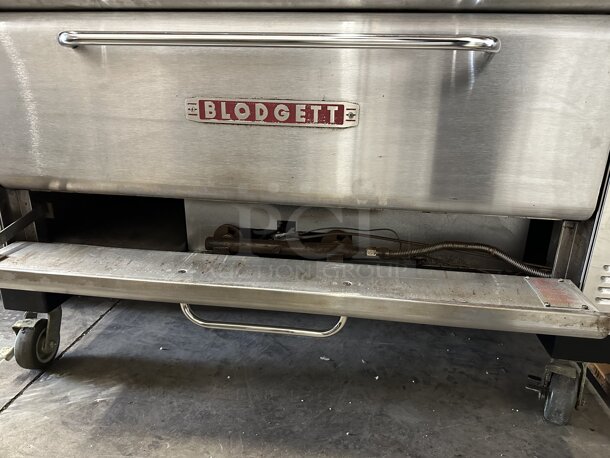 2 2017 Blodgett 1048B Stainless Steel Commercial Natural Gas Powered Single Deck Pizza Ovens w/ Cooking Stones. 2 Times Your Bid! - Image 10 of 12
