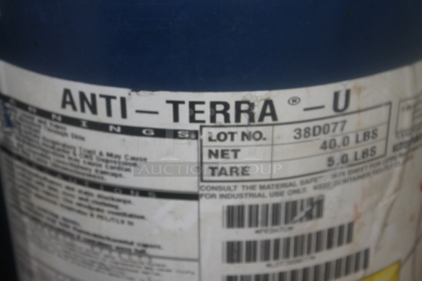 ALL ONE MONEY! MEGA LOT of Various Metal Barrels and Poly Buckets of Various Contents; Aluminum Paste, Ammonium Hydroxide and Liquid Roof. BUYER MUST REMOVE. - Image 5 of 12