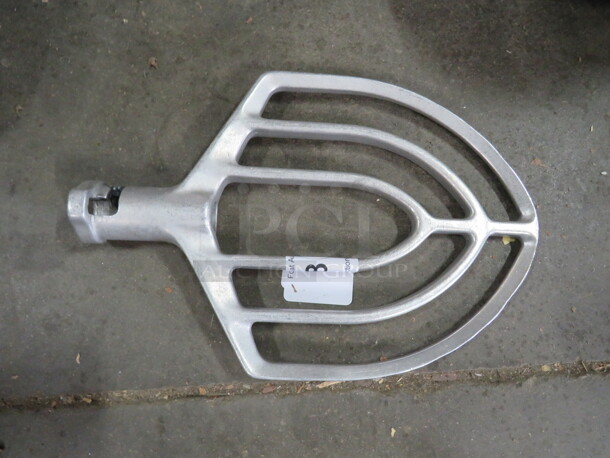 One 20 Quart Paddle - Image 1 of 1