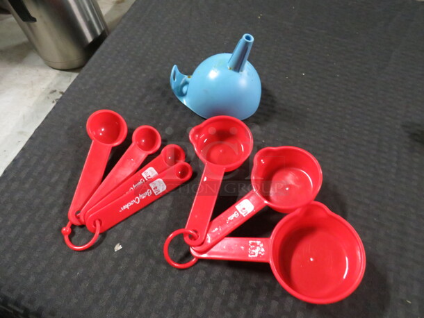 One Lot Of Assorted Measurers. - Image 1 of 1