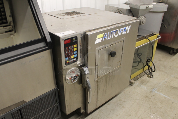 Autofry MTI-10 Commercial Stainless Steel Automated Deep Fryer With Fryer Basket. 240V, 1 Phase.  - Image 2 of 6