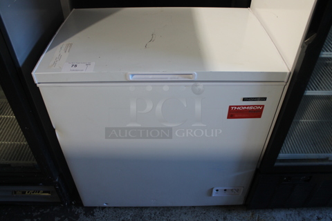 Thomson TFRF710-G-SM-6COM Metal Chest Freezer. 115 Volts, 1 Phase. Tested and Powers On But Does Not Get Cold