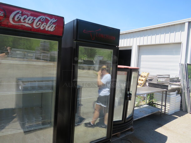 One True 1 Door Glass Display Freezer With 5 Racks On Casters. 115 Volt. Model# GBM-23F. 27X32X83.  - Image 2 of 2