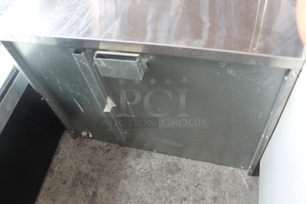 Sierra Stainless Steel Commercial Countertop Gas Powered Pizza Oven w/ Cooking Stones and Thermostatic Controls. - Image 9 of 11