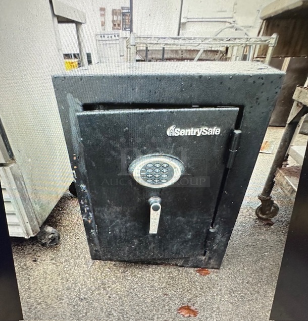 One Sentry Safe. 21.5X17X27.5 - Image 1 of 1