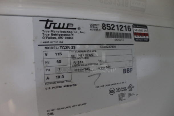 2015 True TG2R-2S Commercial Stainless Steel Two Door Reach In Cooler With 
Polycoated Shelves. 115V, 1 Phase. Tested and Working! - Image 6 of 6