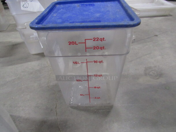 One 22 Quart Square Food Storage Container With Lid.