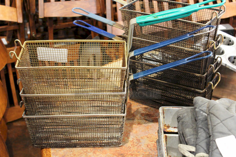Lot of 3 Fryer Baskets. 
13-3/8x6-1/2x5-7/8
3x Your Bid