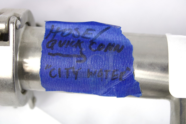 NEW/NEVER USED GW Kent & Glacier Tanks 3 Port Manifold With Pressure Gauge, 3/8” Ball Valve For Gas Inlet & Butterfly Valve - Tri Clamp 1.5 in. - Pull Handle - 12 Position For Optimal Control Of Water Flow.  - Image 7 of 8