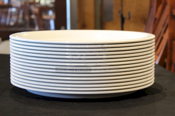 Carlisle Durus N40380 Melamine Oval Platter Tray 13.5 x 10.5 - White Color
15x Your Bid
 - Image 3 of 3