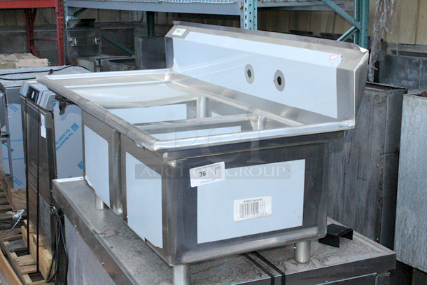 BRAND NEW SCRATCH & DENT! Regency 600S2162018L 54 1/2" 16 Gauge Stainless Steel Two Compartment Commercial Sink With 1 Drainboard - 16" x 20" x 12" Bowls - Image 3 of 7