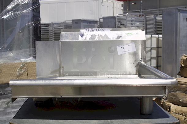 BRAND NEW SCRATCH & DENT! Regency 16 Gauge 2' Clean Dish Table - Right Drainboard. 24"x30" - Image 1 of 4