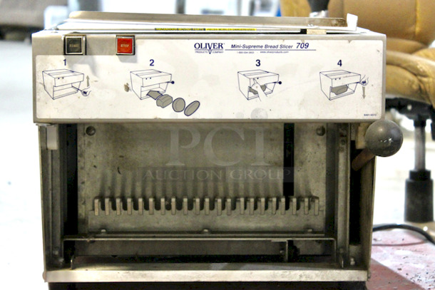 AMAZING! Oliver Multi-System MODEL 709 MINI SUPREME BREAD SLICER.                                                         
1/4 HP, 4.6 amps, 115v/60/1ph 18x21-3/4x14-1/2.
Tested. Working - Image 2 of 6