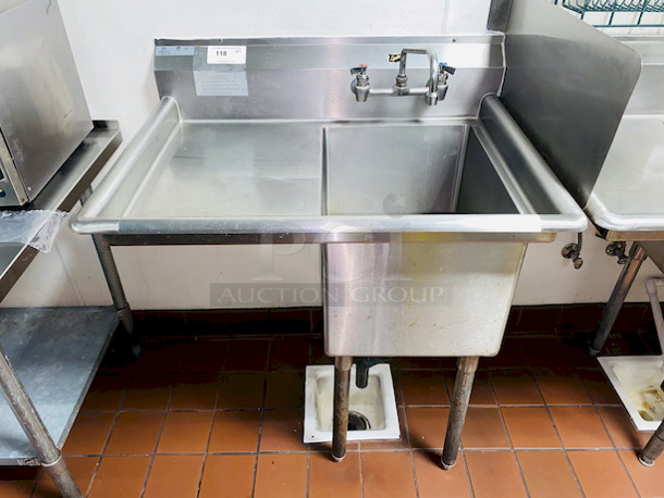 SPRECTACULAR! Duke Manufacturing SDTS-2116-11L Stainless Steel Prep Sink with Left Side Drainboard. 
Condition: 10
Comes complete with faucet. Bowl measures 16 x 21 x 13 inches.

36-1/2x27x44