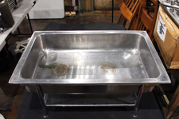 Full Size Chafer w/ Lift Off Lid. 8 quart, full-size, welded frame, dripless water pan, lift-off cover with plastic handle, duel fuel holder, stainless steel, mirror-finish - Image 5 of 5