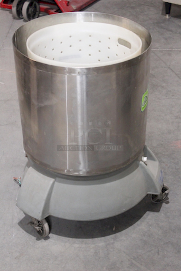 NICE!  Electrolux Dito-Dean Alco Greens Machine 20-Gallon Vegetable Dryer VP1, 115v 27x32-1/2. In Working Order. Missing Lid and Cord Needs to be Replaced. - Image 2 of 3