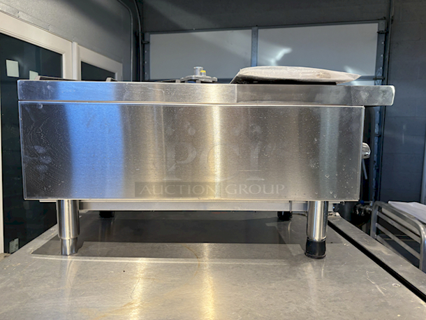 NEW/NEVER USED! Atosa CookRite ACHP-2-NG 12" Natural Gas 2 Burner Manual Control Hot Plate W/ Regulator - 64,000 BTU - Image 9 of 9