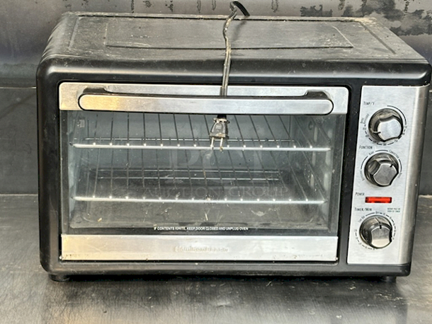 Hamilton Beach 31108 Countertop Oven with Convection and Rotisserie, Baking, Broil, Extra Large Capacity, Stainless Steel. - Image 4 of 5