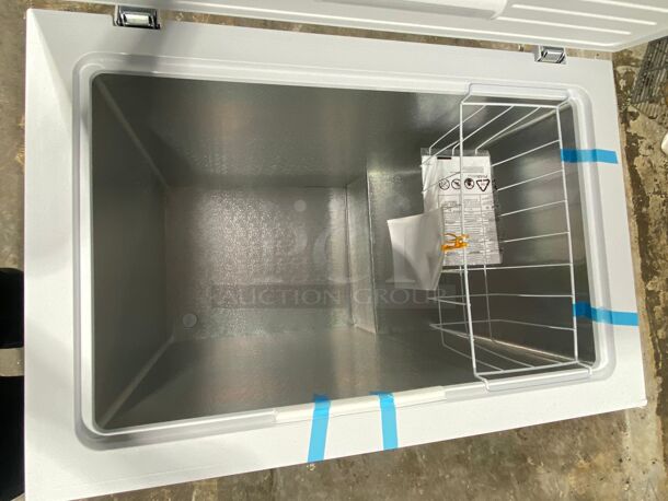 Brand New Scratch & Dent Insignia 7 Cu. Ft. Chest Freezer, White - Image 2 of 6