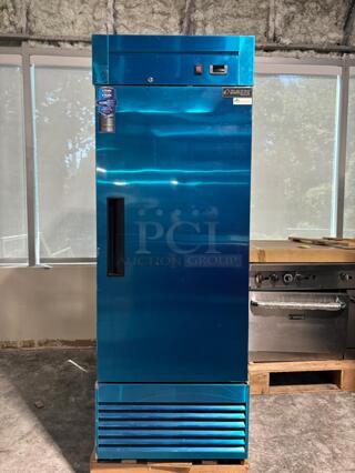 BRAND NEW DUKERS COMMERCIAL REACH IN REFRIGERATOR IN STAINLESS STEEL 