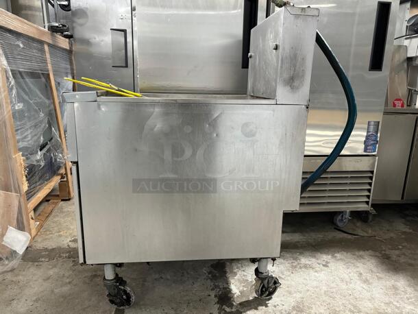 Pitco 40D Gas Fryer - (1) 45 lb Vat, Floor Model, Natural Gas
 - Image 4 of 4
