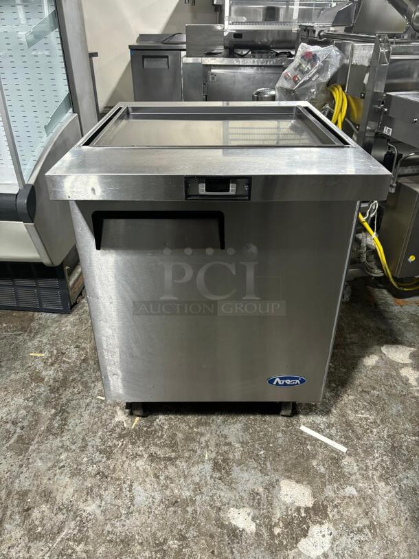 Atosa MSF8305GR 27" Single Door Sandwich/Salad Mega Top Prep Table
 - Image 2 of 8